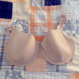 Beige/Cream colored T-shirt bra